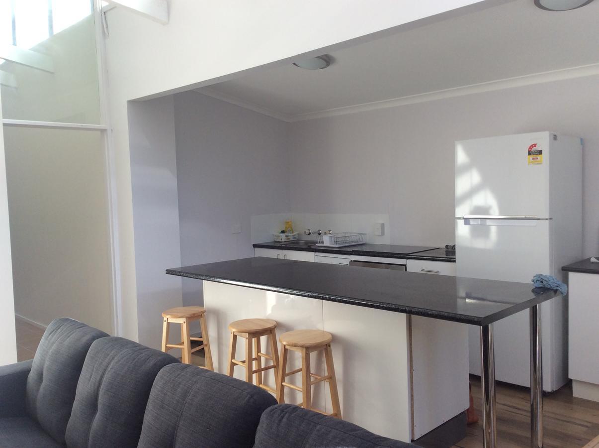 Alpha Centauri Townhouses จินดาไบน์ ภายนอก รูปภาพ