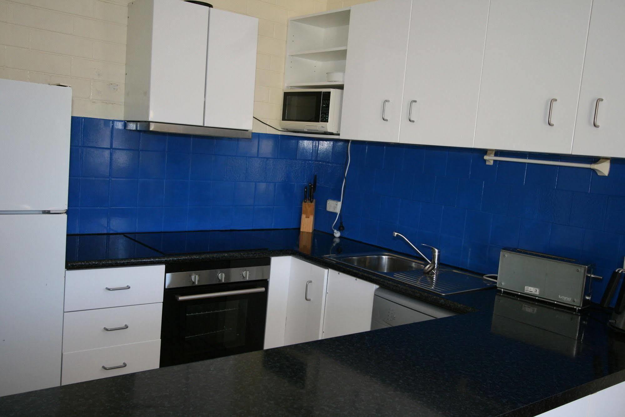 Alpha Centauri Townhouses จินดาไบน์ ภายนอก รูปภาพ